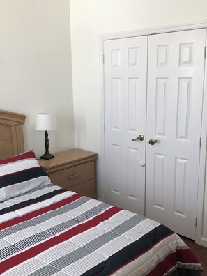WiFi, bed sheets - Wonderful Condo very close to Disney (Kissimmee)