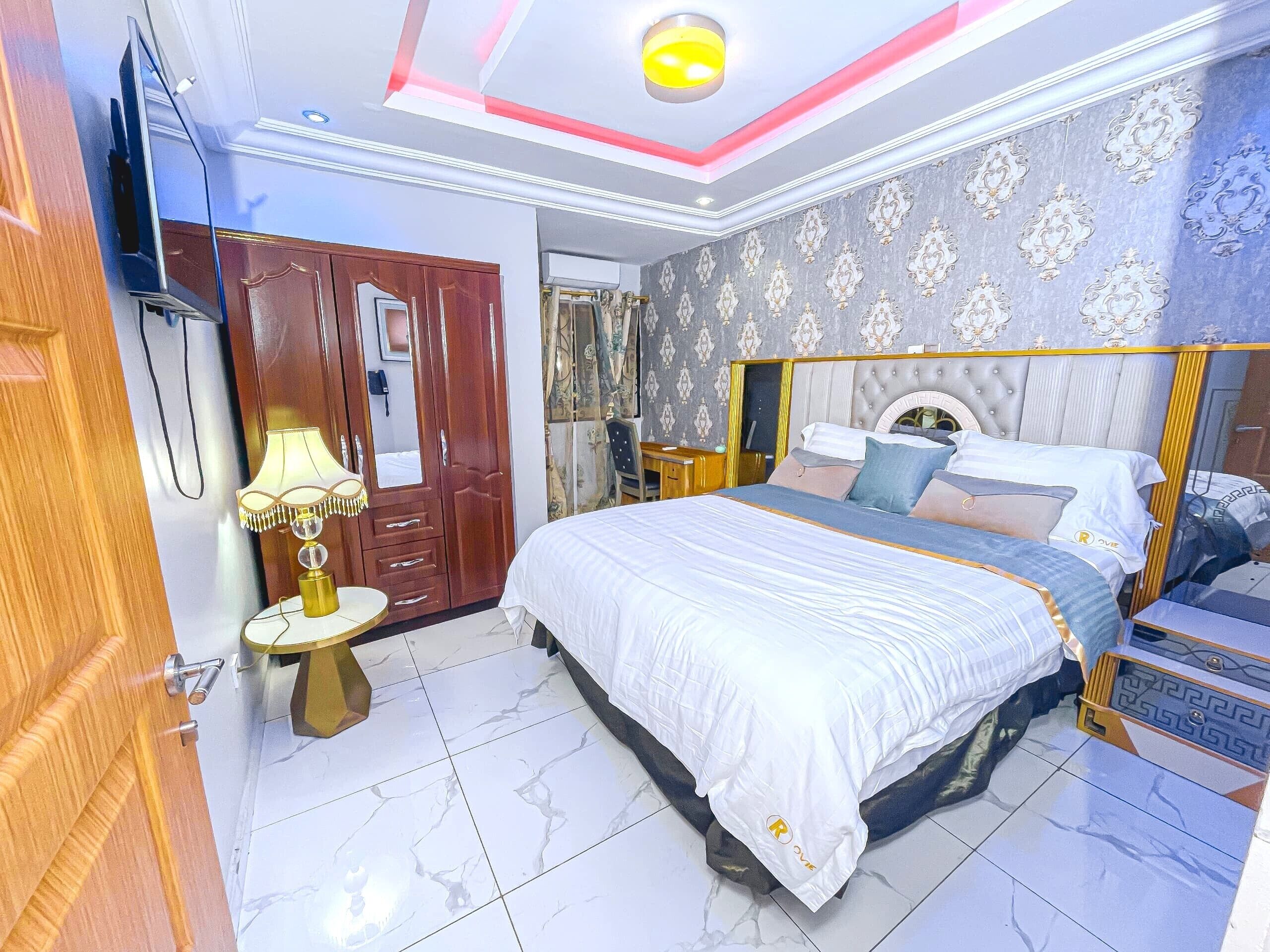 Blackout curtains, soundproofing, iron/ironing board, free WiFi