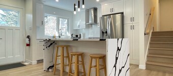 Newly renovated single house 5 minutes to Heritage park Calgary