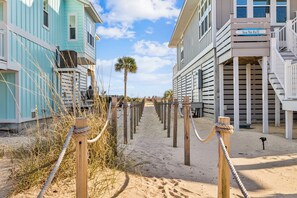 Property grounds - Gulf Front! Private Pool! Dog Friendly! Steps to Beach! (Port St. Joe)