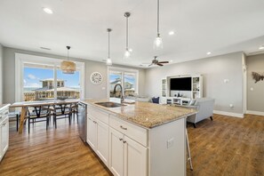 Interior - Gulf Front! Private Pool! Dog Friendly! Steps to Beach! (Port St. Joe)