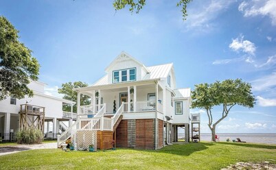 Waterfront Gulf 3 BR Home Ocean Springs MS - Sleeps 8 - Kayaks, Bikes, & Sunsets