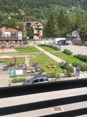 Property grounds - House in the center of Ponte di Legno (Ponte di Legno)