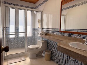 Double Room, Balcony | Bathroom - Hotel Capital Inn San Jose (San José Del Guaviare)