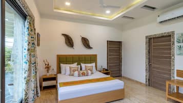 Deluxe Villa, Balcony, Garden View