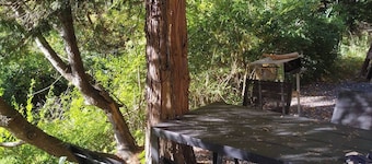 Cozy Kolsva Cabin Private Entrance