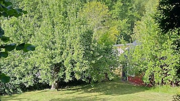Stuga - 1 sovrum - balkong - utsikt mot trädgården | Trädgård