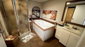 Jetted bath, towels, toilet paper - Habitat 175 - Country house, river view (Baie-Saint-Paul)