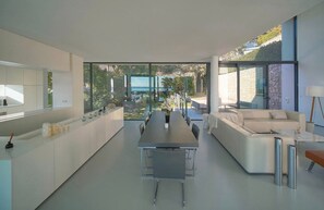 Interior - Villa De La Rampe (Provence-Alpes-Côte d'Azur)