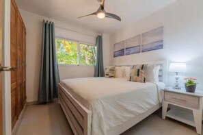 Room - Family-friendly and beachfront Condo offering a breathtaking view of the ocean. (Cabarete)