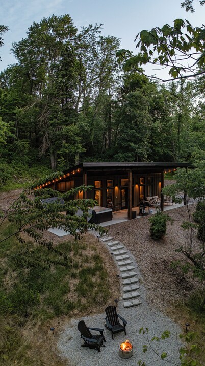 Cabin w/ Sauna + Hot Tub - Luxury Woods Retreat