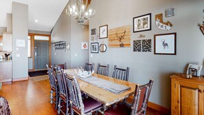 Dining - True ski-in / ski-out 4-bedroom condo with private hot tub at Big White (Beaverdell)