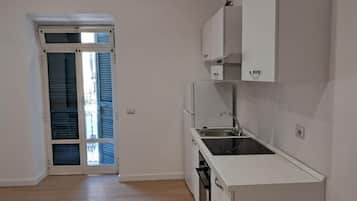 Casa Comfort, balcone, vista città | Cucina privata