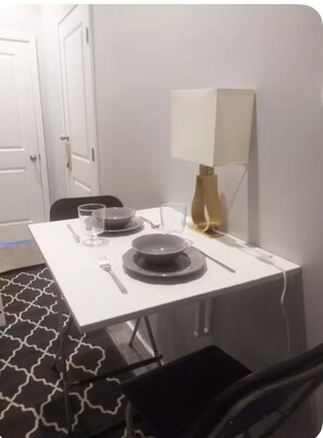 Dining - Multi Level Roof Top Loft - Mercedes Benz Stadium Views! Walk to FIFA + Parking (Atlanta)