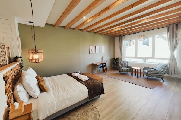 Premium Suite, Garden View (BOIS)