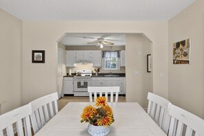 Dining - Cozy Hyannis Retreat | Yard, AC & Outdoor Shower (Barnstable)