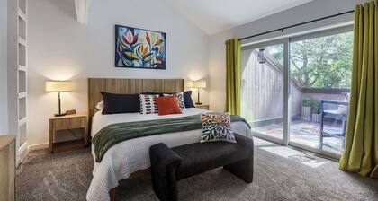 Pine golf Retreat! Cozy condo close to golf, lakes, Rocky Mtn NP & game room