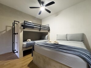 1 bedroom, WiFi, bed sheets - Cozy 1 bdrm Golden Zone apartment 4 (Mazatlan)