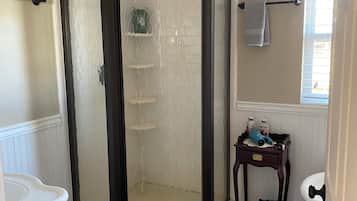 Hair dryer, towels, toilet paper
