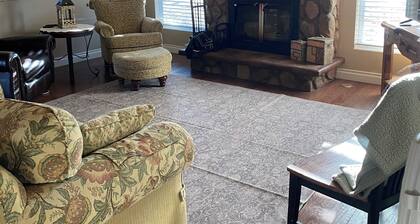 Pleasant 2-bedroom cottage in Weston perfect for a relaxing getaway