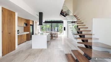 Villa Classique, vue jardin | Intérieur