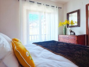 Room - House in La Cerdanya, Ger. Surrounded by nature (La Pleta de Saga)