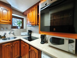 Private kitchen - House in La Cerdanya, Ger. Surrounded by nature (La Pleta de Saga)