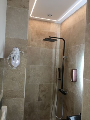 Bathroom - Cosy studio near Orly Airport & Paris Metro 14 (Athis-Mons)