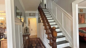 Unclassified image, 5 of 19, button - Unique Waterfront Home! (St. Andrews)