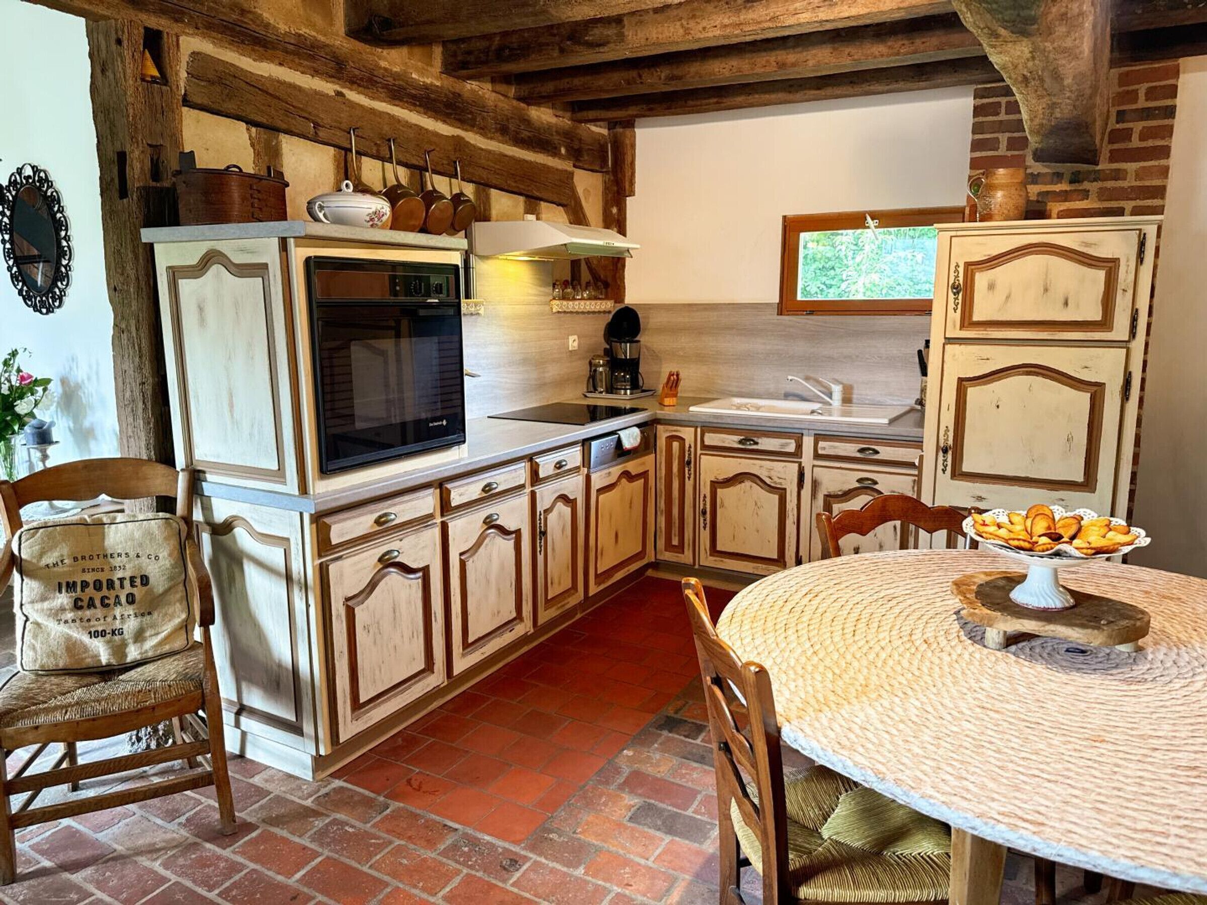 Frigorifero, microonde, forno, lavastoviglie
