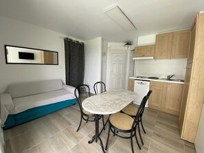 Interior - Renovated apartment sea view, parking - 4 guests (Le Barcarès)