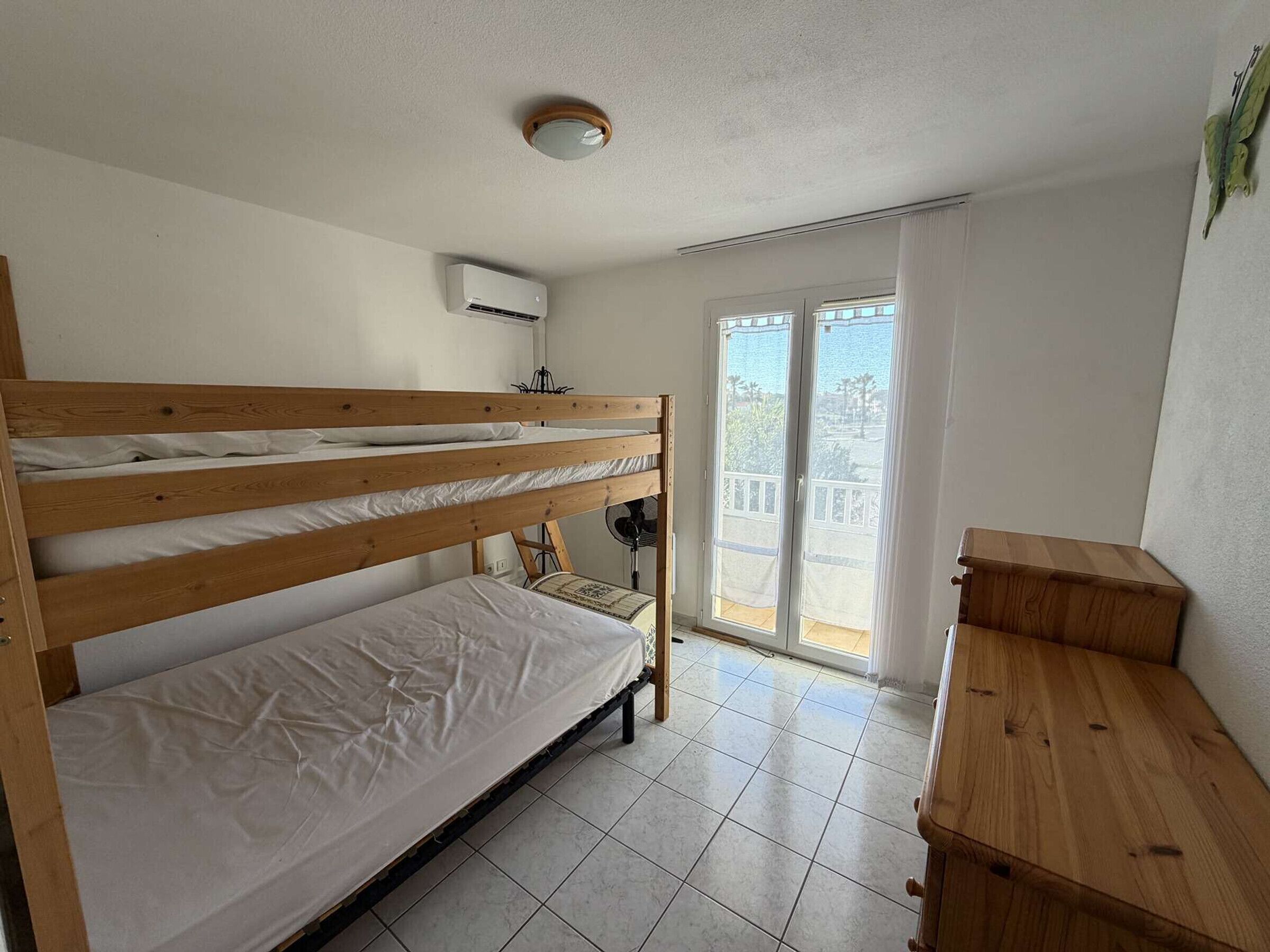 2 bedrooms