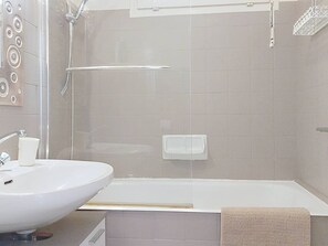 Bathroom - Studio, 4 guests, pool view (Bormes-les-Mimosas)