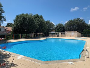 Pool - Villa beach and shops on foot (Saint-Palais-sur-Mer)