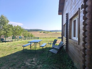 Outdoor dining - Le Refuge de Lafage - Maison en bois à la campagne (Lafage)