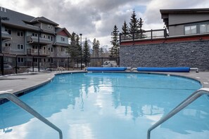 Pool - Cozy Mountain Condo with Underground Parking | Pool + Hot Tubs | 25mins to Banff (Canmore)
