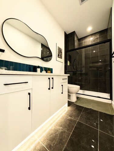 Sanctum - Luxury and Modern Gateway Suite