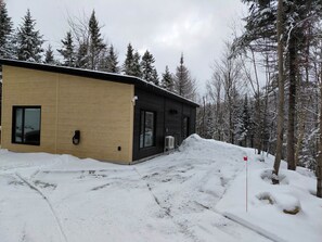 Exterior - Le Pic Étoilé: Spa/Sauna/Cold bath in the woods - relaxation under the stars (Notre-Dame-des-Bois)