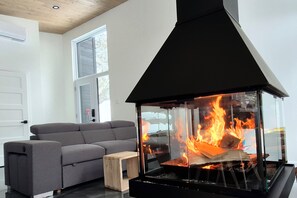 Interior - Le Pic Étoilé: Spa/Sauna/Cold bath in the woods - relaxation under the stars (Notre-Dame-des-Bois)