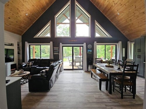 Chalet RiverScape | Nordic Spa River Escape