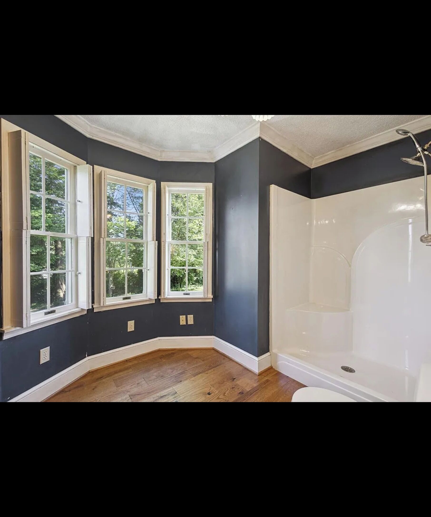 Toallas, jabón y papel higiénico