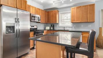 Fridge, microwave, oven, dishwasher