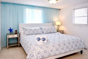 Iron/ironing board, WiFi, bed sheets - Entire home in Port Charlotte, Florida (Port Charlotte)