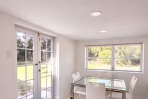 Dining - Entire home in Port Charlotte, Florida (Port Charlotte)