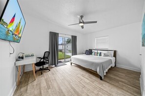 2 bedrooms, free WiFi, bed sheets - Cozy 2/2 house  in perfect Cape Canaveral, You'll feel right at home..!! (Cape Canaveral)