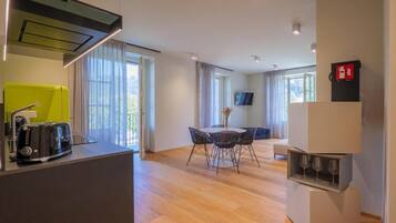 Appartement, vue partielle sur le lac | Intérieur