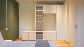 Apartment, Garden View