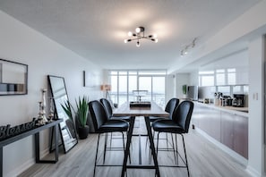 Luxury Apartment, City View | Dining