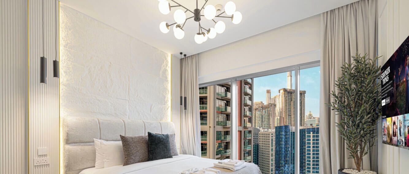 Desk, iron/ironing board, WiFi, bed sheets