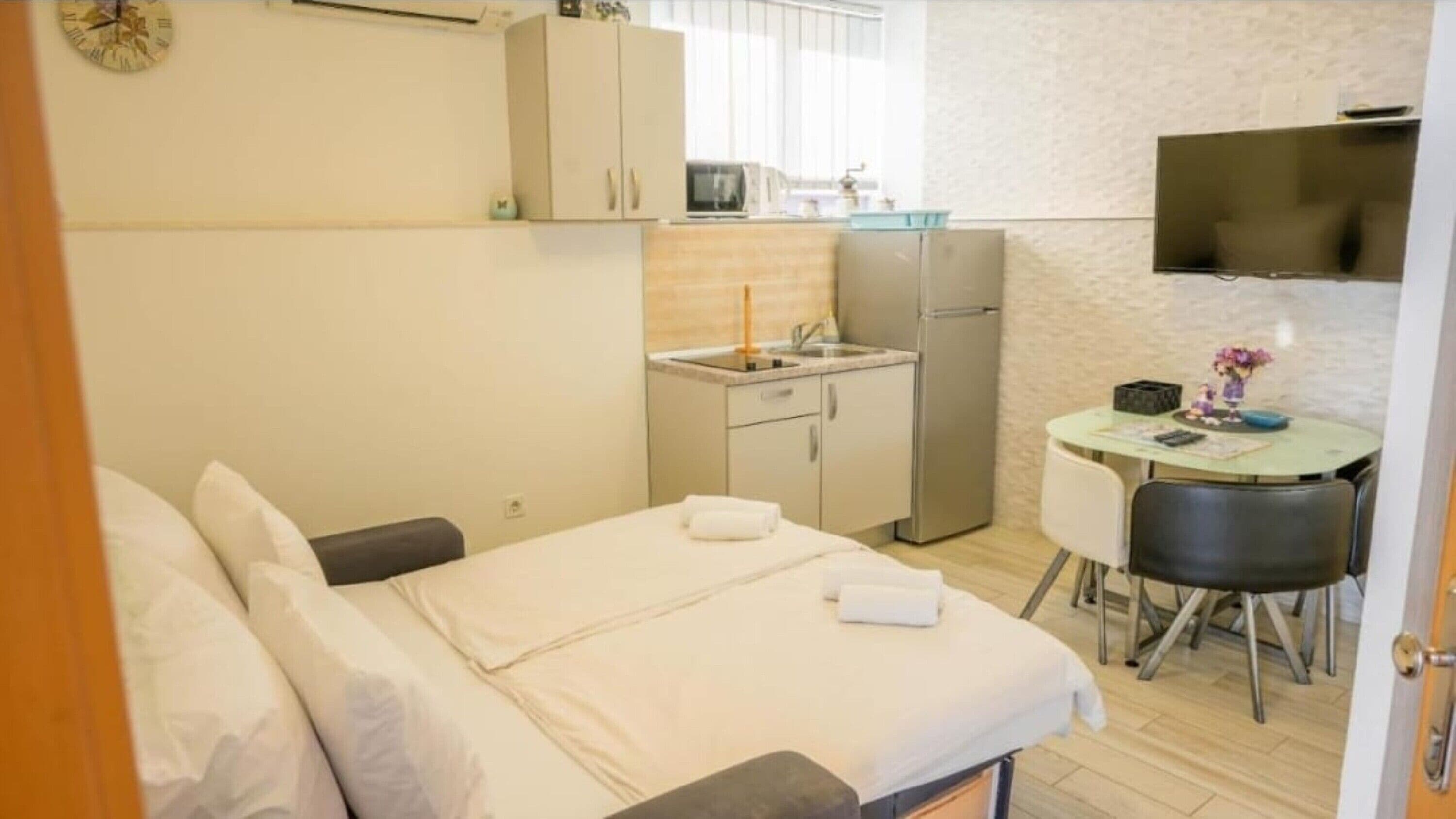 1 bedroom, iron/ironing board, travel crib, free WiFi